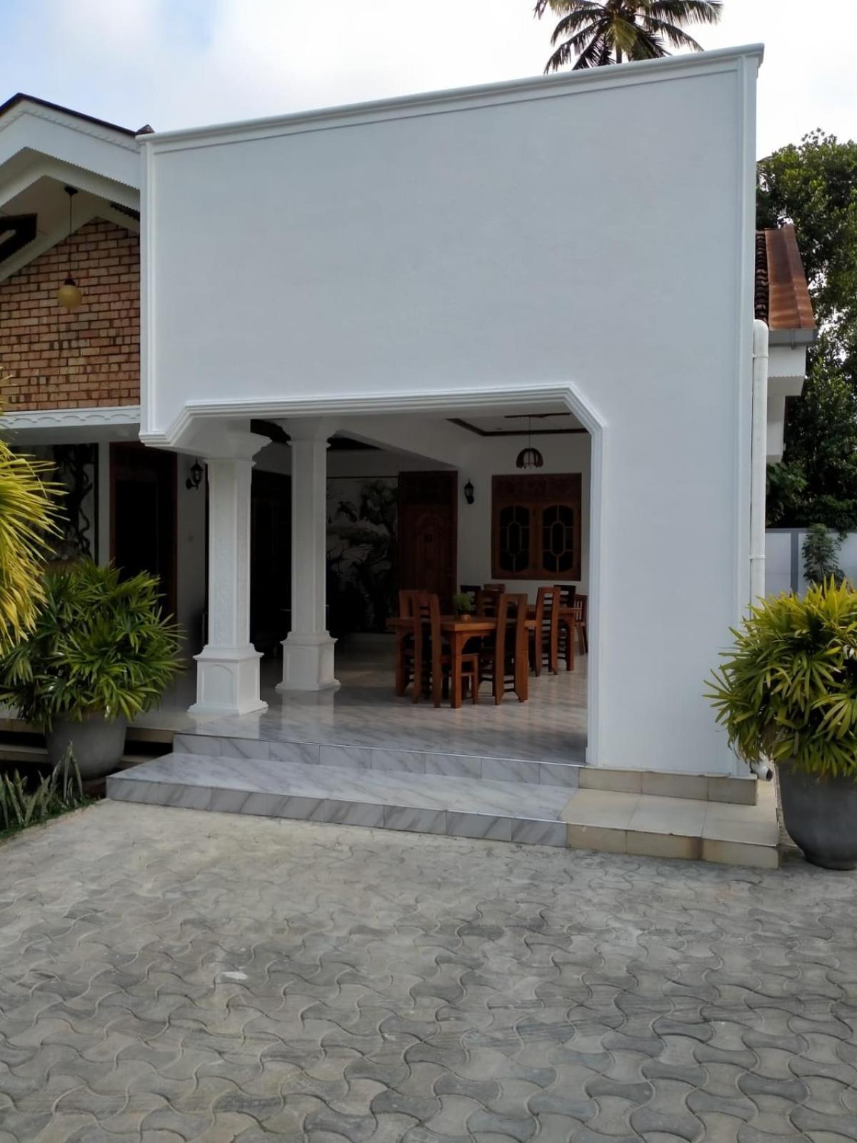 Holidays Hotel Nainamadama Exterior foto